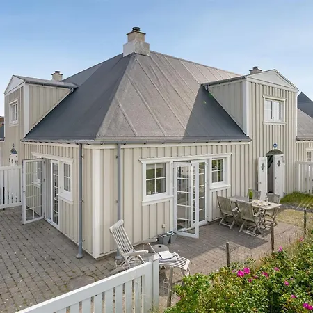 Hildegerd - 100m From The Sea By Interhome Apartment *